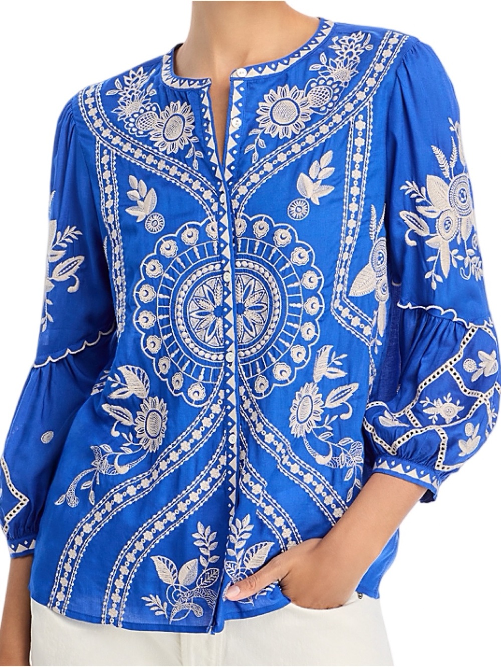 Johnny Was Women’s M Royal Blue White Embroidered Peasant Scallop Sleeve Blouse